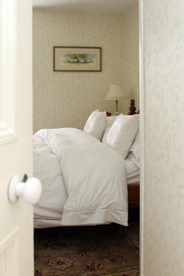 Ty Llwyd Bed & Breakfast Treffynnon Екстериор снимка