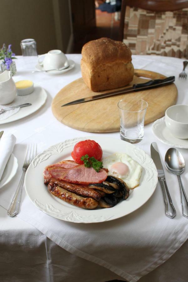 Ty Llwyd Bed & Breakfast Treffynnon Екстериор снимка