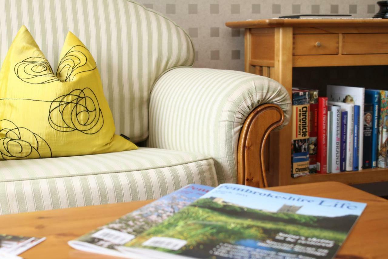 Ty Llwyd Bed & Breakfast Treffynnon Екстериор снимка