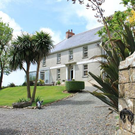 Ty Llwyd Bed & Breakfast Treffynnon Екстериор снимка